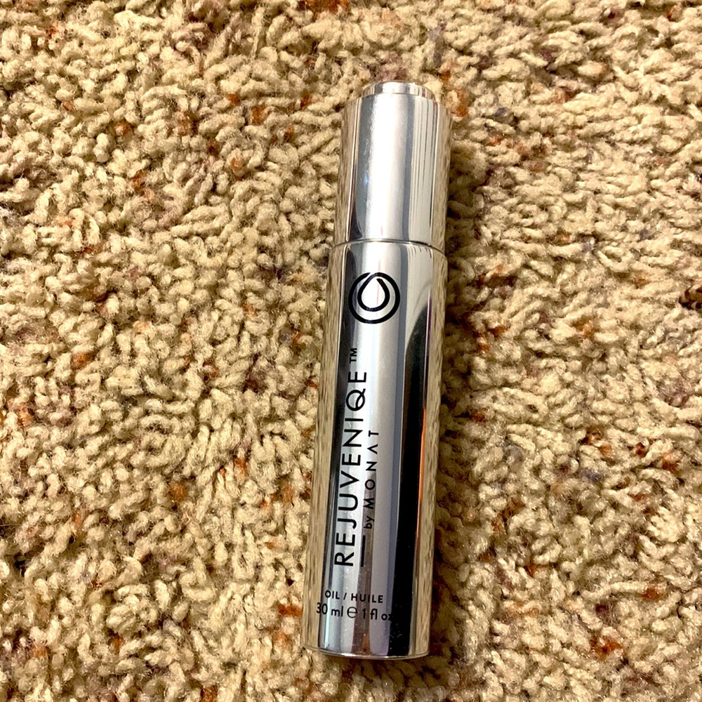rejuveniqe by monat